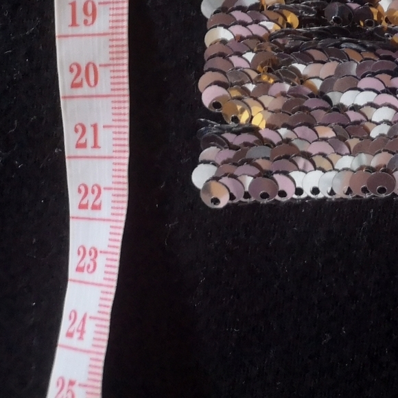 Sequence detail crop top 2 for 20 - Picture 2 of 5